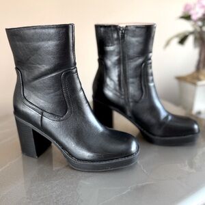 JOURNEE COLLECTION, “Brittany”, Women’s Black Booties, Size 8.5